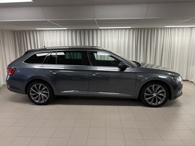 Skoda Superb 2018 – bild 2
