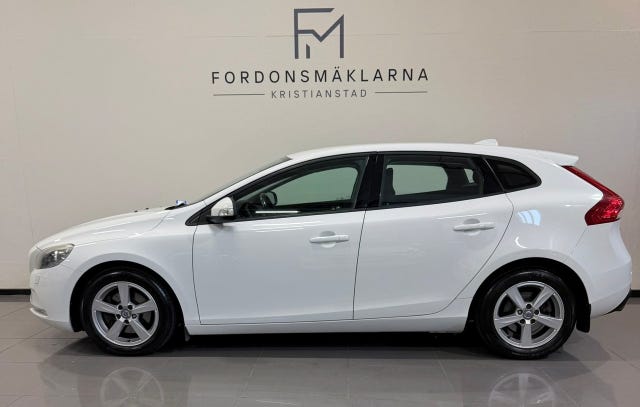Volvo V40 2015