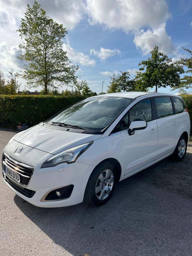 Peugeot 5008 2014
