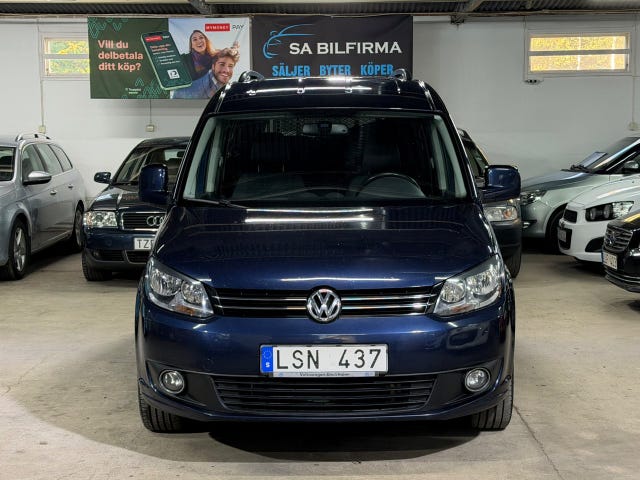 Volkswagen Caddy Maxi 2011