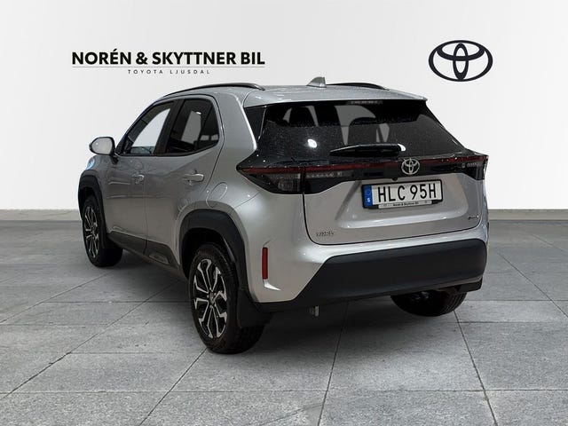 Toyota Yaris Cross 2025 – bild 2