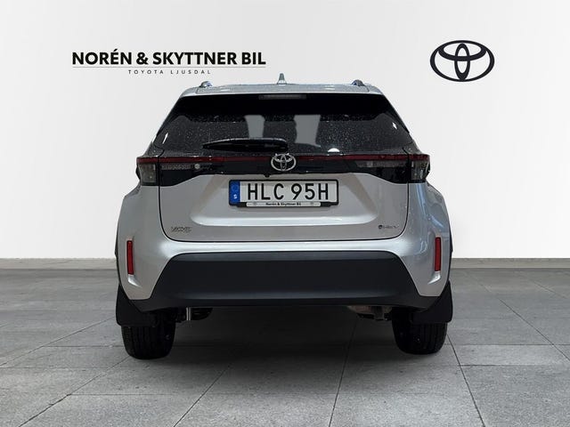 Toyota Yaris Cross 2025 – bild 4