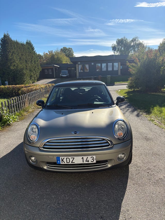 MINI Cooper 2010