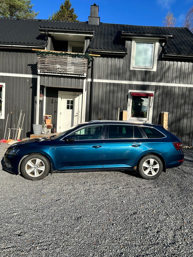 Skoda Superb 2017 – bild 4