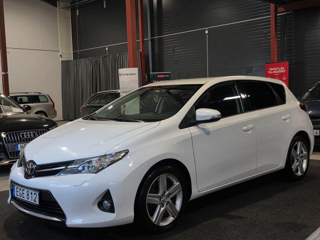 Toyota Auris 2014
