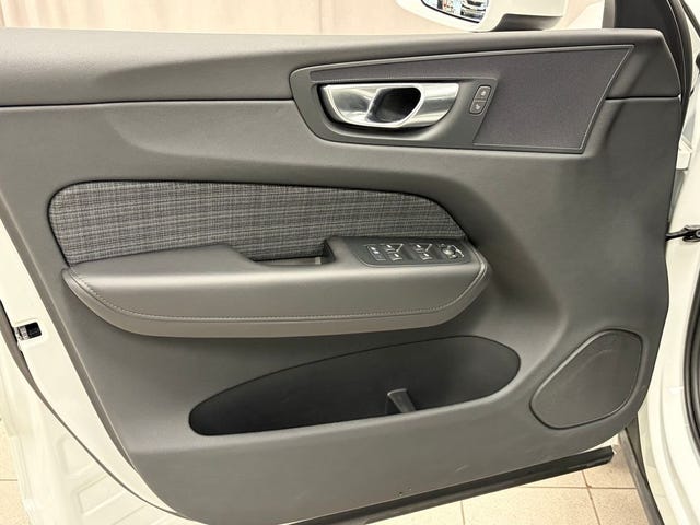 Volvo XC60 2025 – bild 4