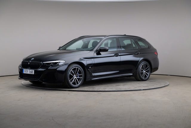 BMW 530e 2021
