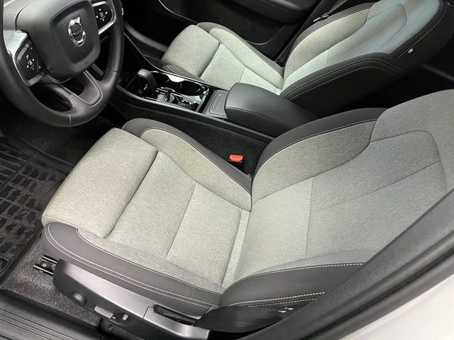 Volvo XC40 2025 – bild 4