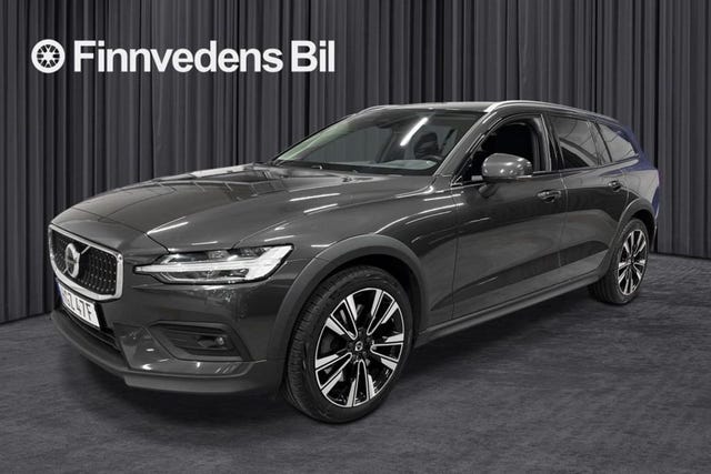 Volvo V60 Cross Country 2023