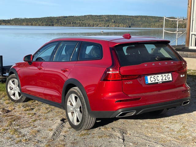 Volvo V60 Cross Country 2022