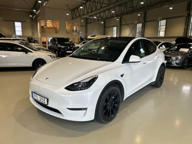 Tesla Model Y 2022
