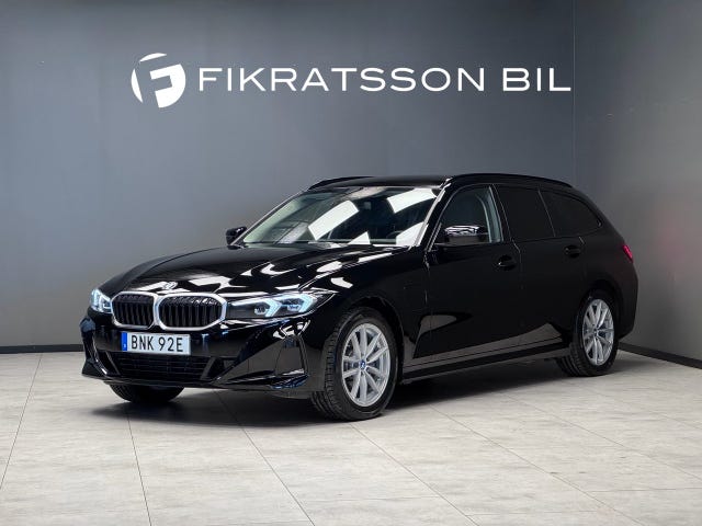 BMW 330e 2024