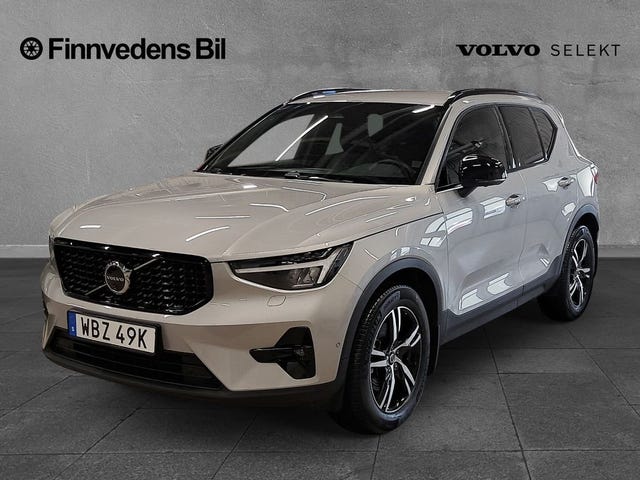 Volvo XC40 2025