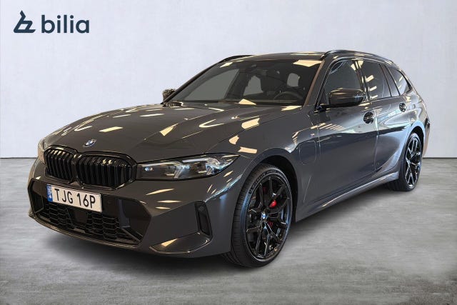 BMW 330e 2025