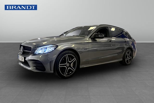 Mercedes-Benz C300 2021