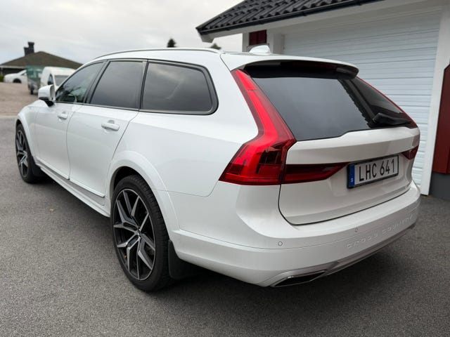 Volvo V90 Cross Country 2018 – bild 3