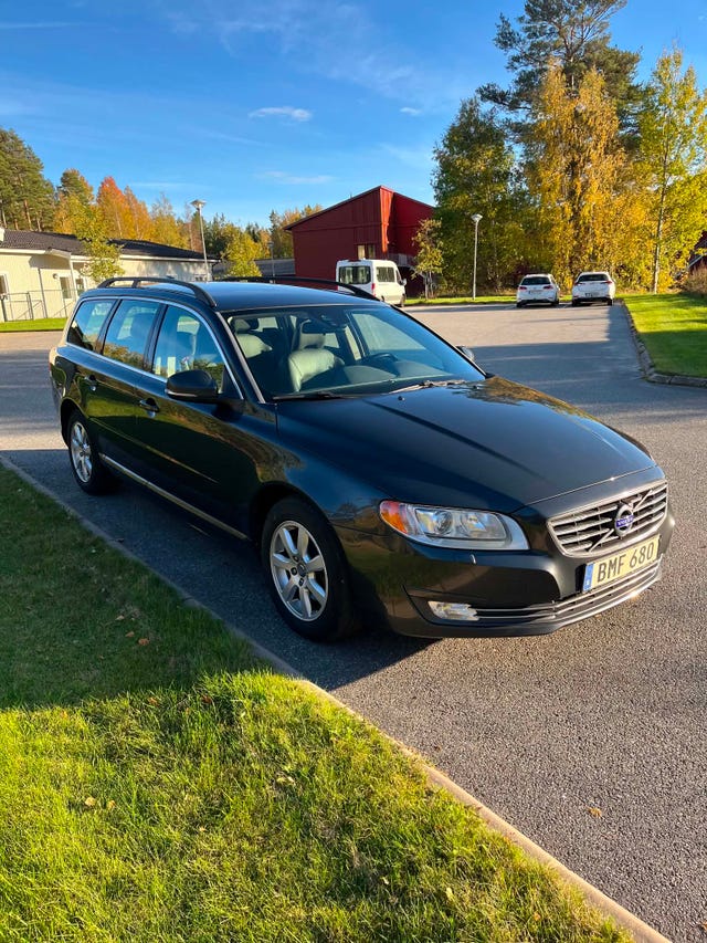 Volvo V70 2014