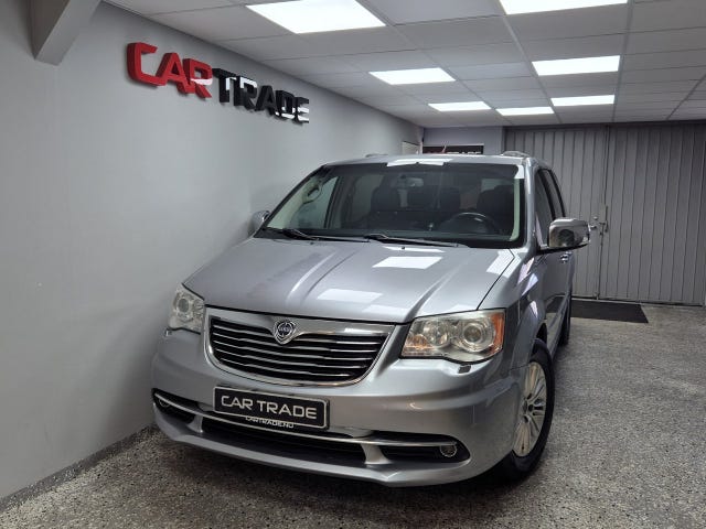 Lancia Voyager 2013