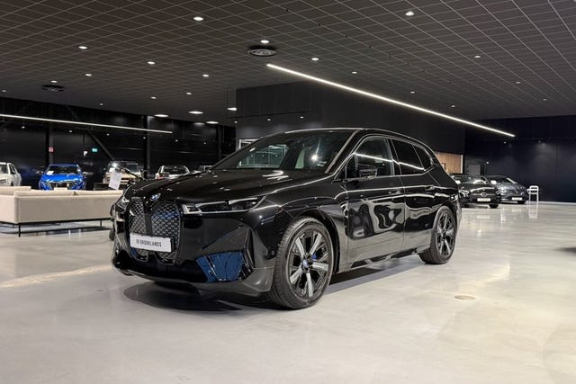 BMW iX 2023