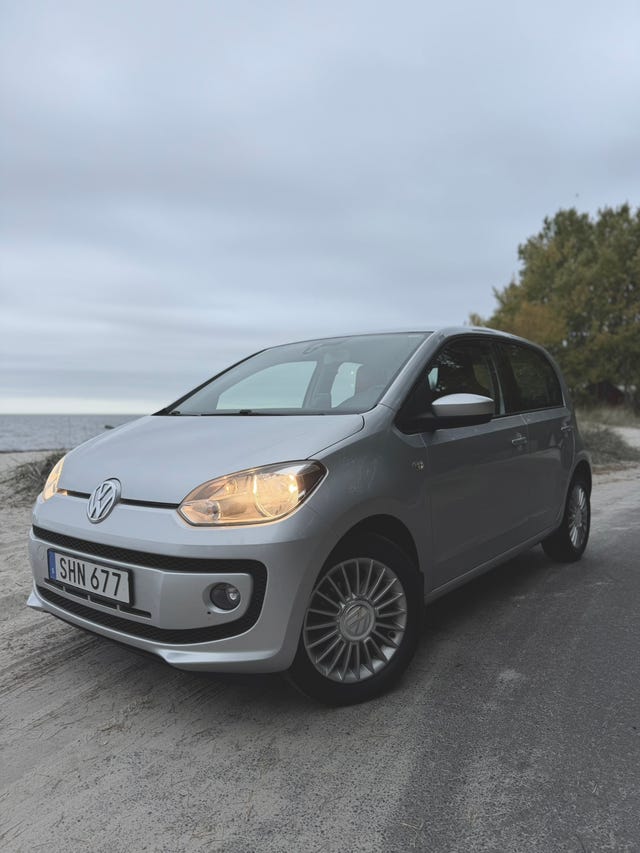 Volkswagen UP! 2015