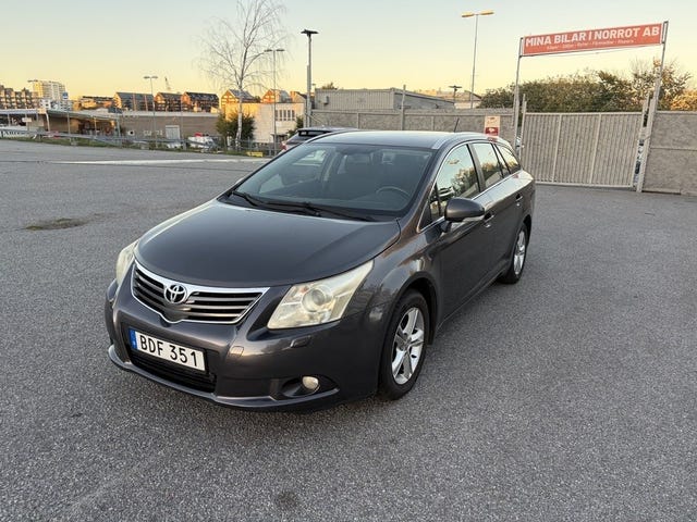 Toyota Avensis 2009