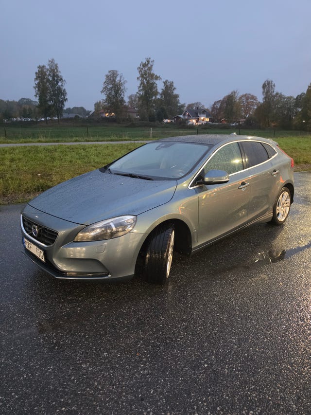 Volvo V40 2013