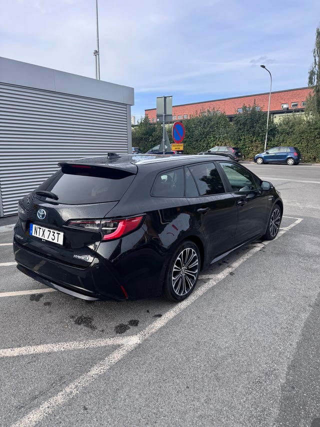 Toyota Corolla 2019 – bild 3