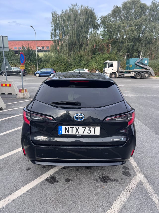 Toyota Corolla 2019 – bild 4