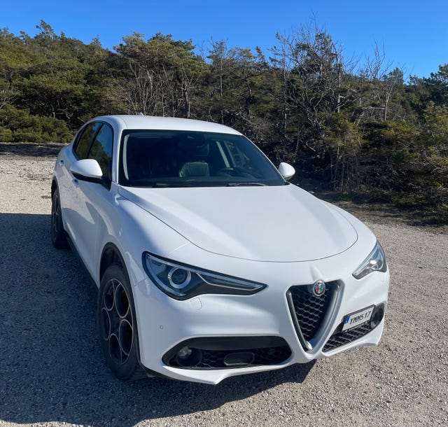 Alfa Romeo Stelvio 2017