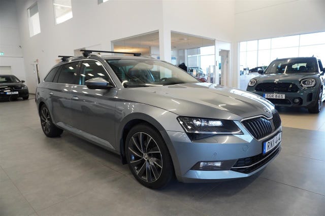 Skoda Superb 2016 – bild 4