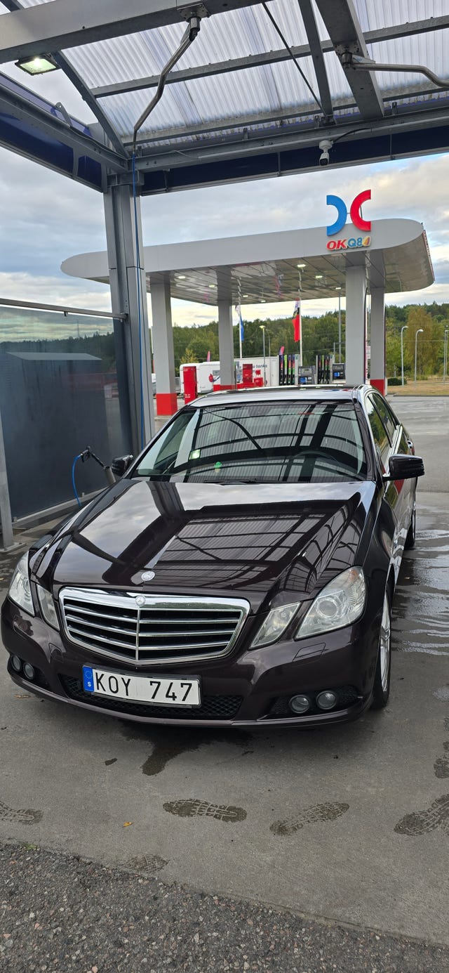 Mercedes-Benz E200 2010