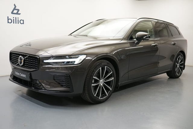 Volvo V60 2025