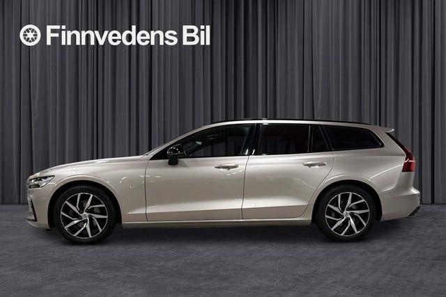 Volvo V60 2023