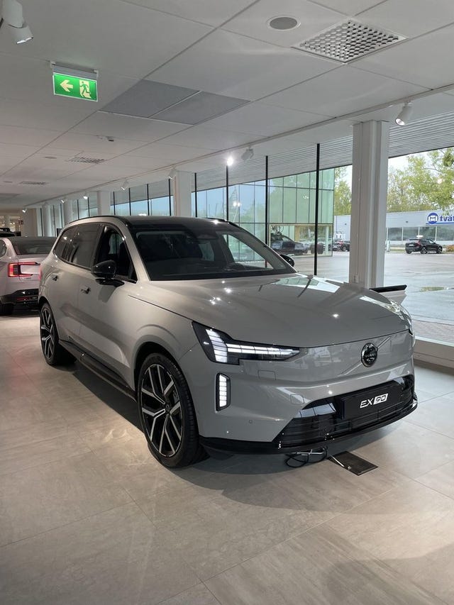 Volvo EX90 2026