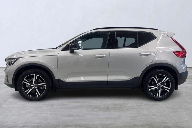 Volvo XC40 2025 – bild 2