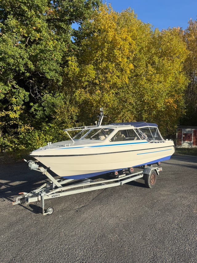 Bella 640HT -1992 med suzuki 140hk 4-takt