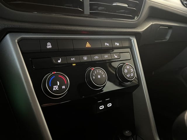 Volkswagen T-Roc 2023