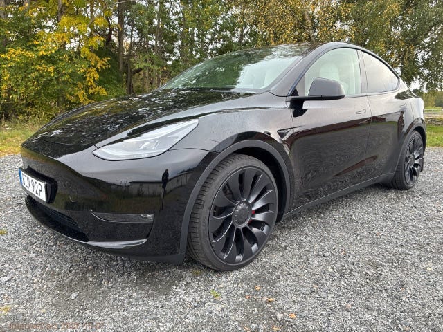 Tesla Model Y 2023