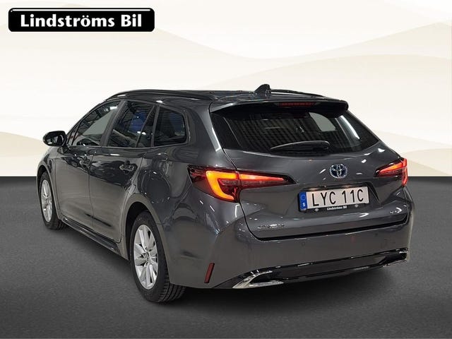 Toyota Corolla 2024 – bild 4