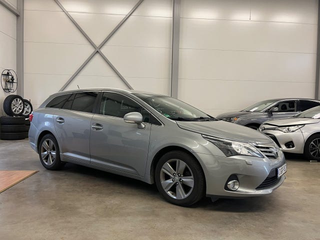Toyota Avensis 2014