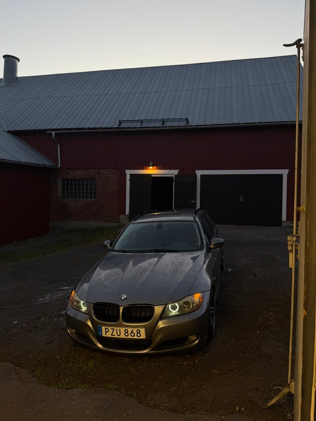 BMW 320d 2010