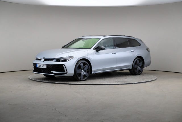 Volkswagen Passat 2025