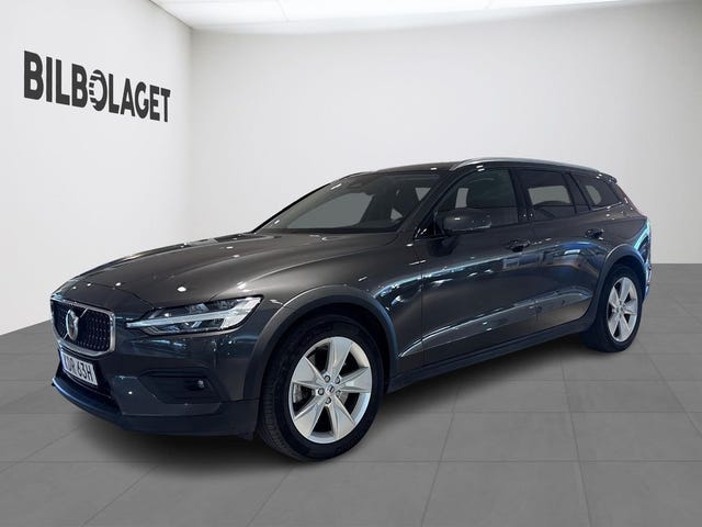 Volvo V60 Cross Country 2023