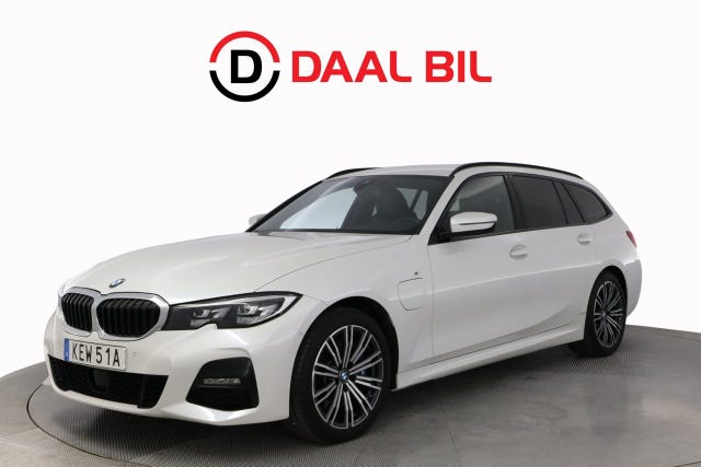 BMW 330e 2021