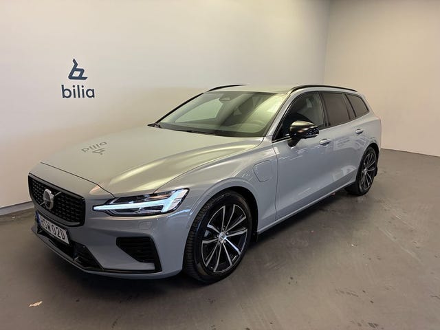 Volvo V60 2025