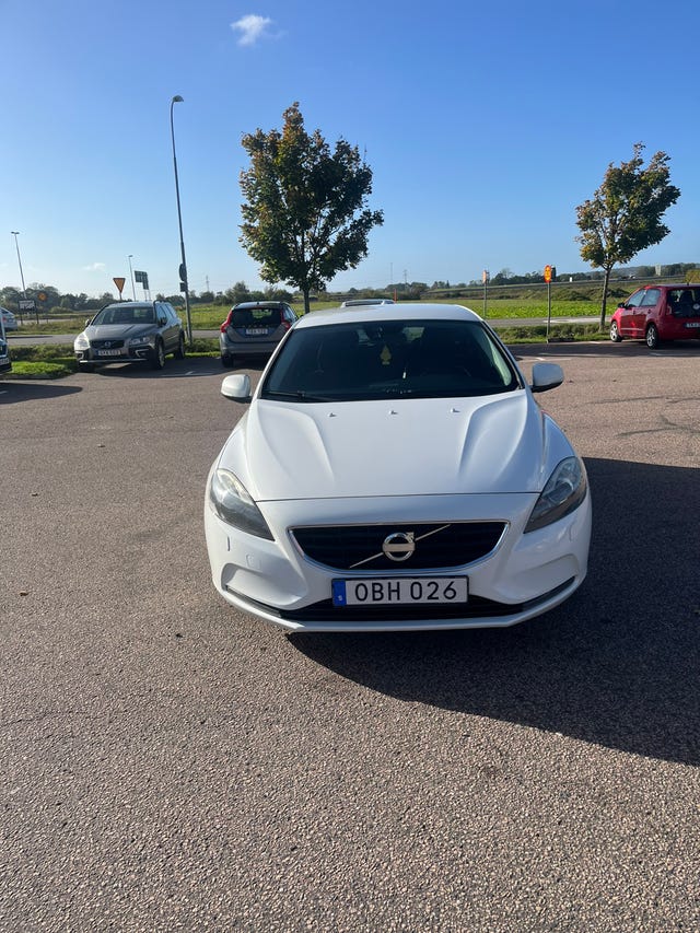Volvo V40 2014