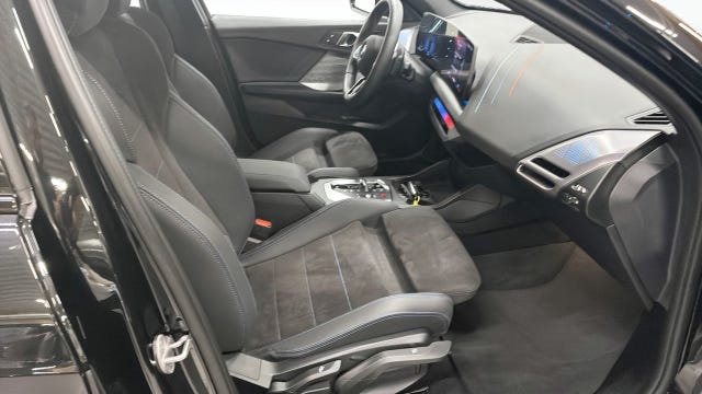 BMW 120 2026 – bild 3