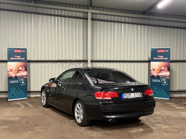 BMW 320d 2010 – bild 4