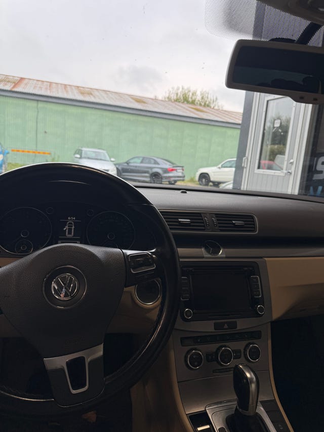 Volkswagen Passat 2012 – bild 3