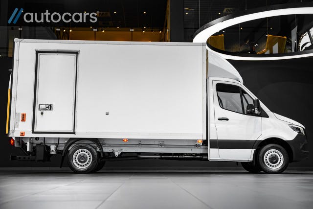 Mercedes-Benz Sprinter 317 2024